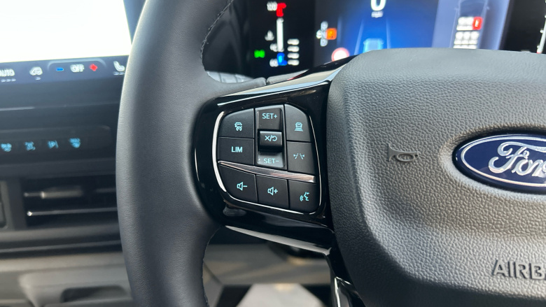 Ford Tourneo Custom 340 L2 Petrol Fwd 2.5 PHEV 232ps H1 Titanium 8 seater Auto